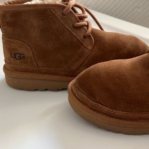 YOUTH NEUMEL  UGG